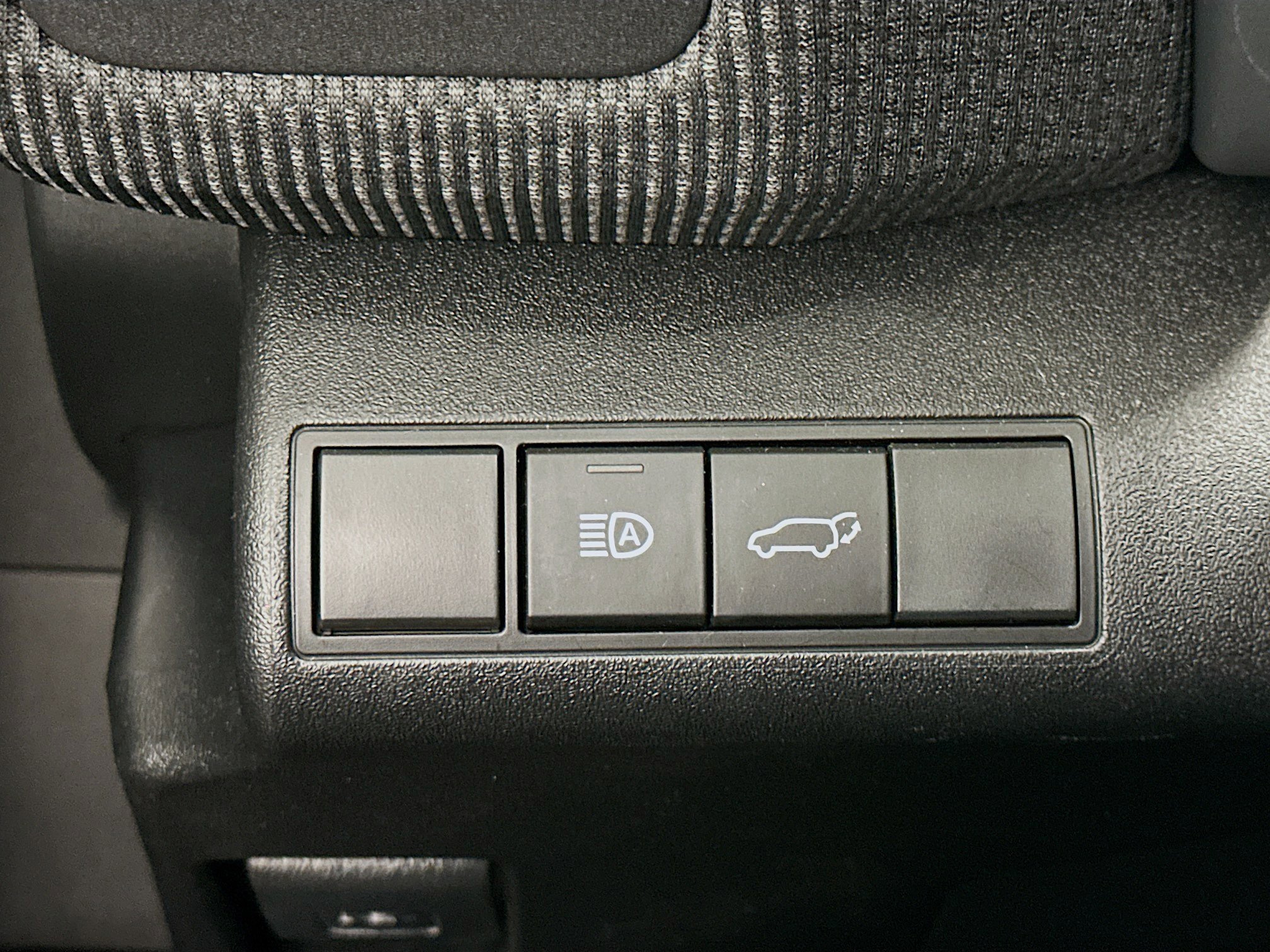 Used 2023 Toyota bZ4X Limited w/ Weather Package AWD/4WD image 17