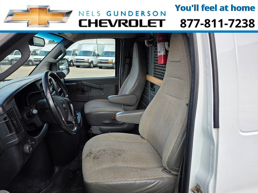 Used 2016 Chevrolet Express 3500 RWD image 15