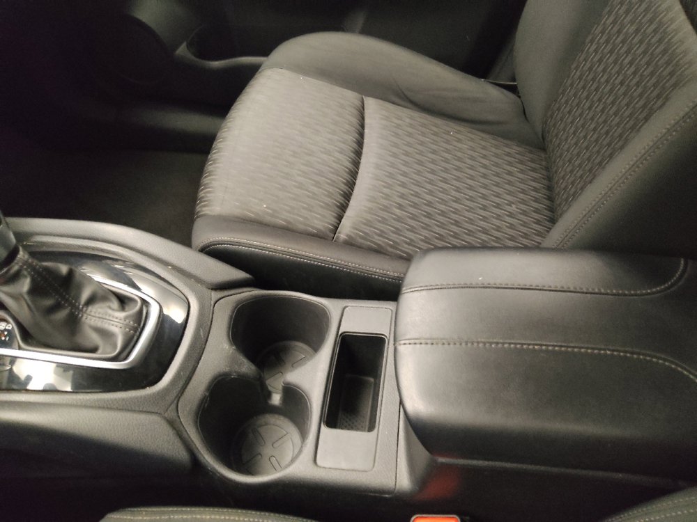 Used 2020 Nissan Rogue S FWD image 26