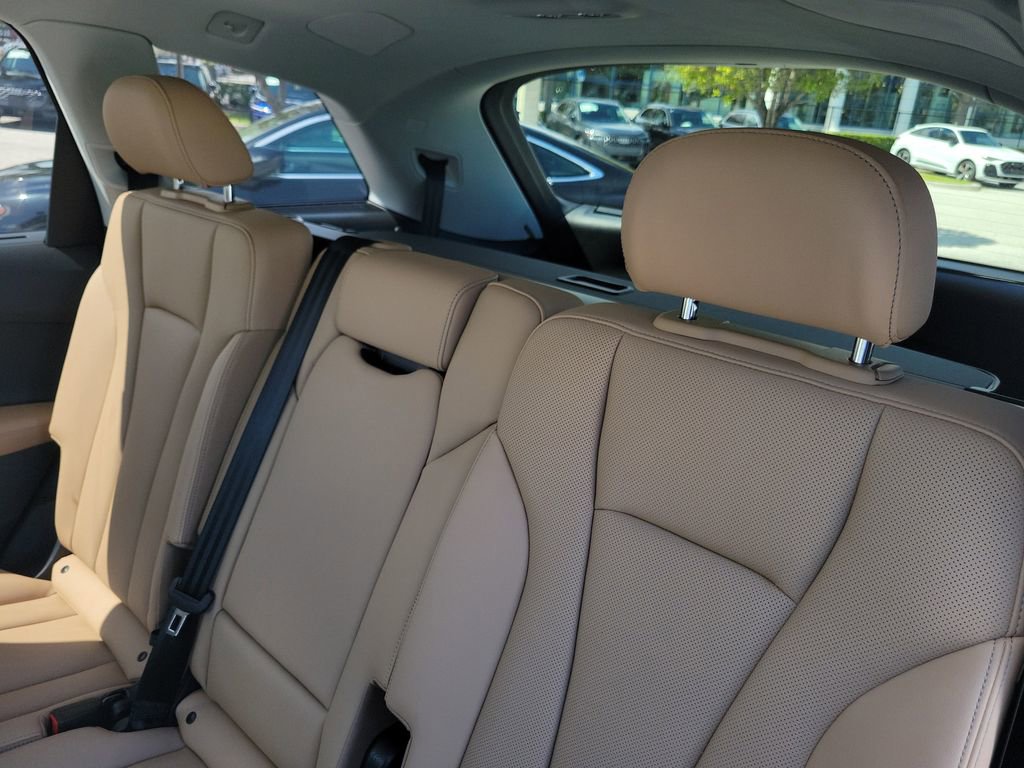 New 2026 Audi Q7 3.0T Premium Plus AWD/4WD image 27