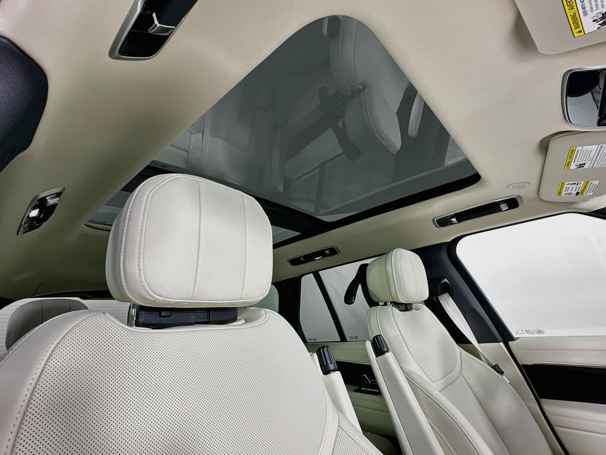 New 2027 Land Rover Range Rover SE AWD/4WD image 19