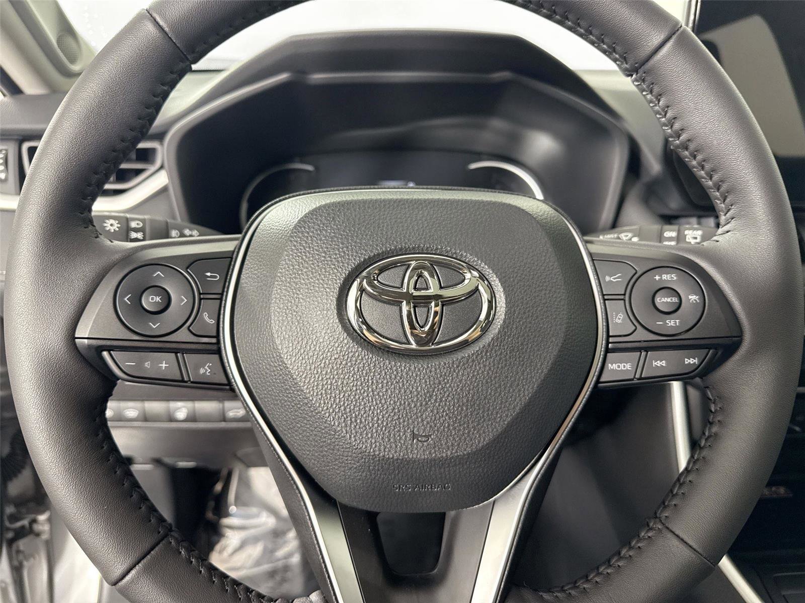 Used 2025 Toyota RAV4 XLE Premium image 16