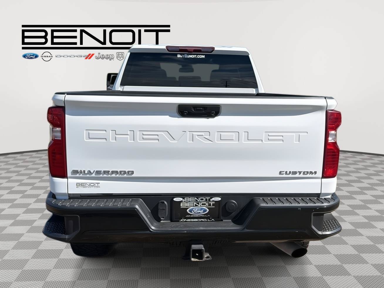 Used 2024 Chevrolet Silverado 2500 Custom w/ Custom Convenience Package AWD/4WD image 4