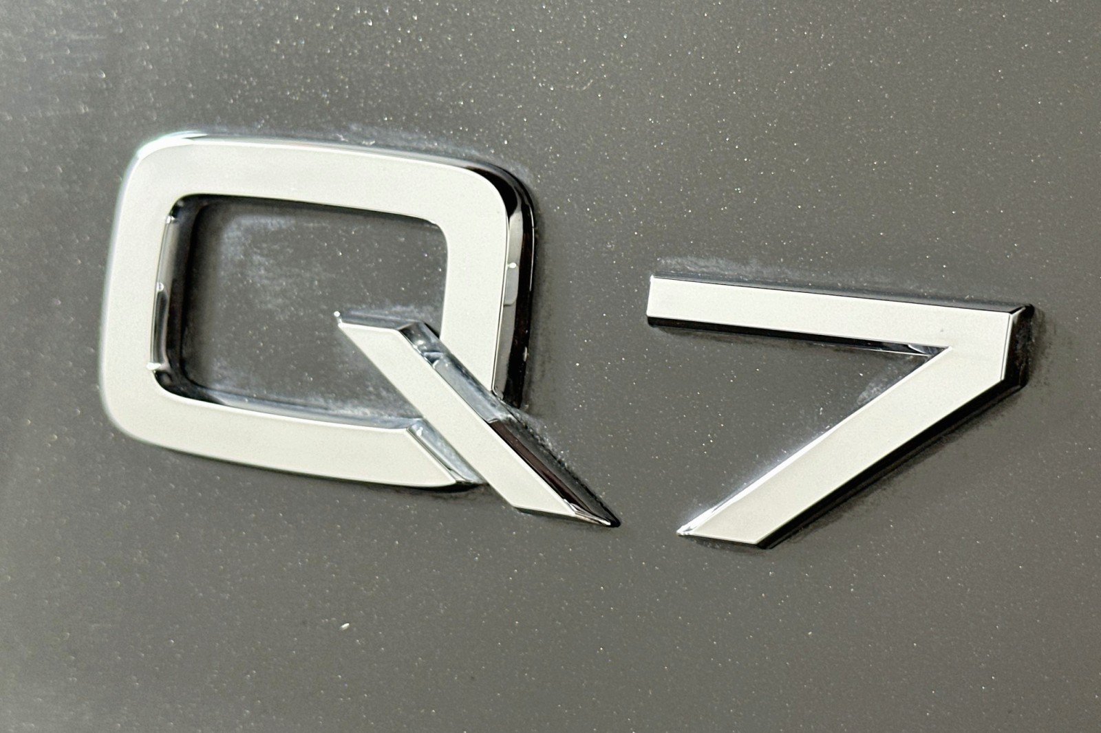 Used 2023 Audi Q7 2.0T Premium w/ Towing Package AWD/4WD image 10