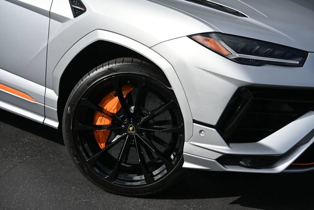 Used 2023 Lamborghini Urus S AWD/4WD image 3