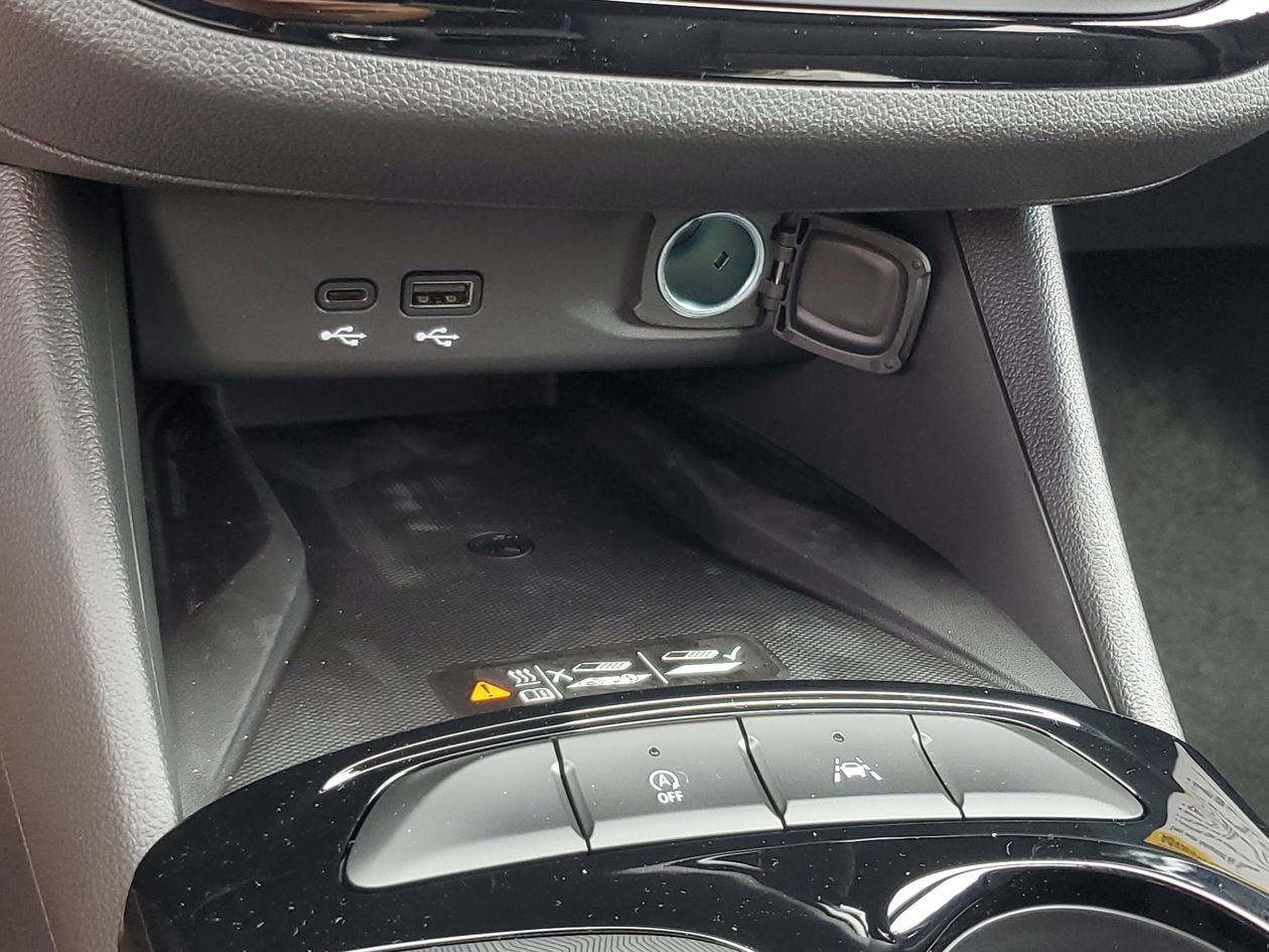 New 2026 Buick Envista Sport Touring w/ Convenience II Package FWD image 23