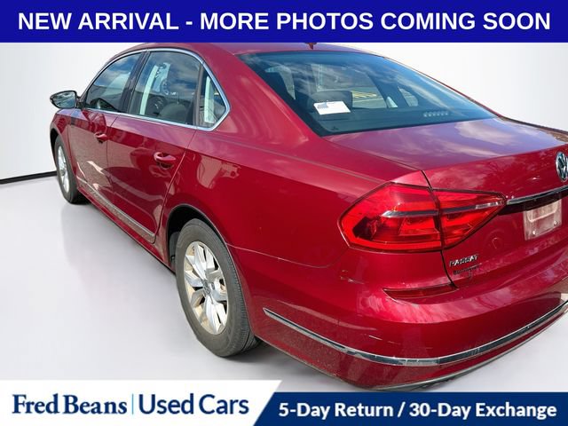 Used 2016 Volkswagen Passat 1.8T S FWD image 4