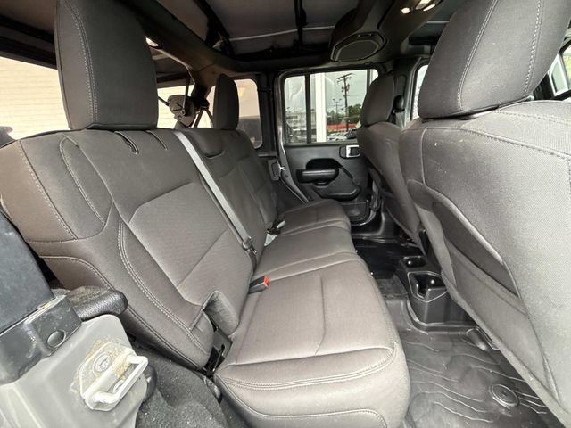 Used 2022 Jeep Wrangler Unlimited Sport AWD/4WD image 35