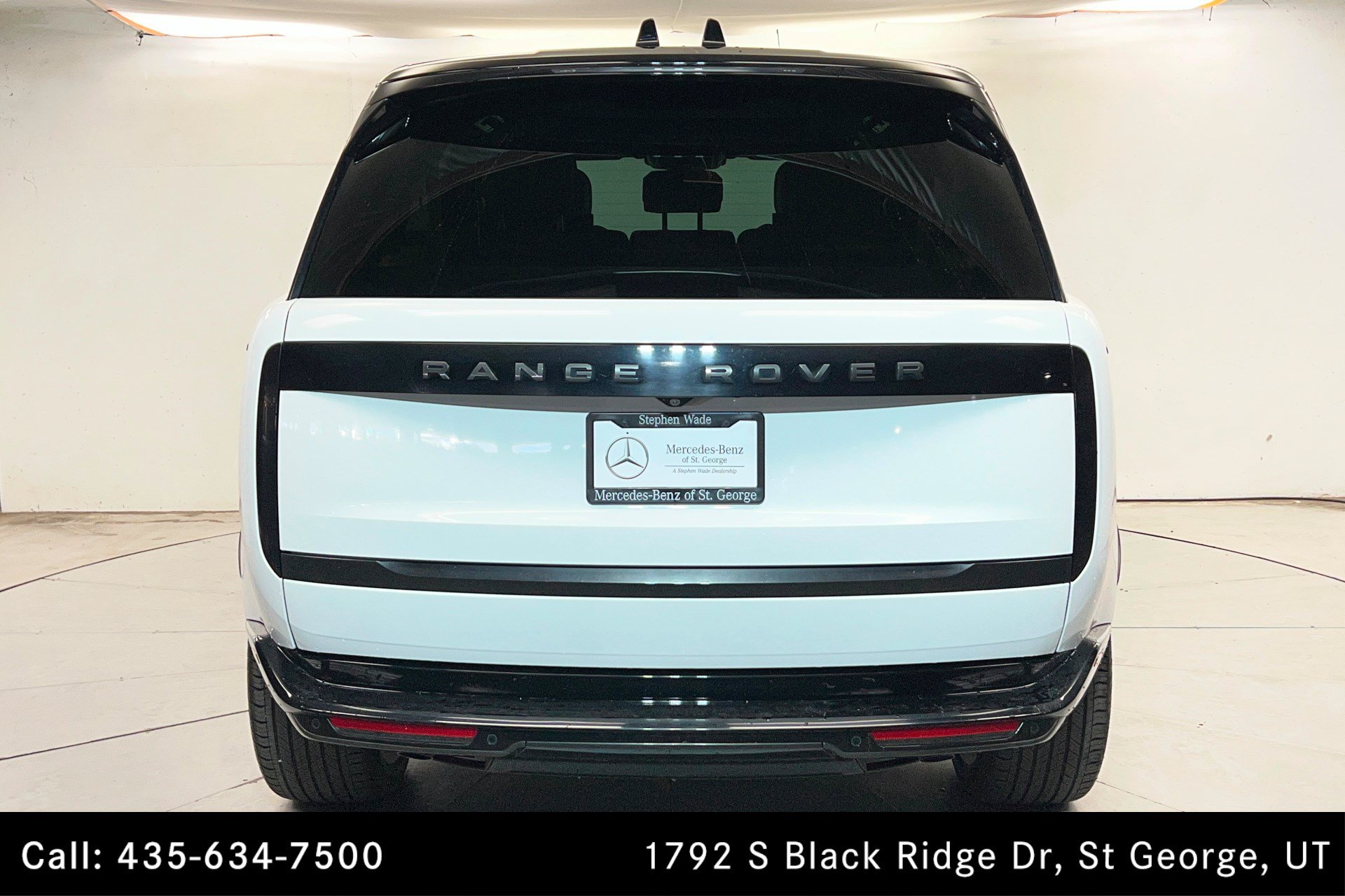 Used 2024 Land Rover Range Rover Long Wheelbase SE AWD/4WD image 4
