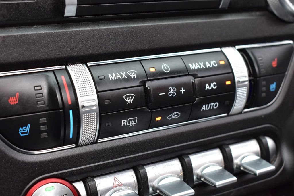 Used 2020 Ford Mustang Premium RWD image 28