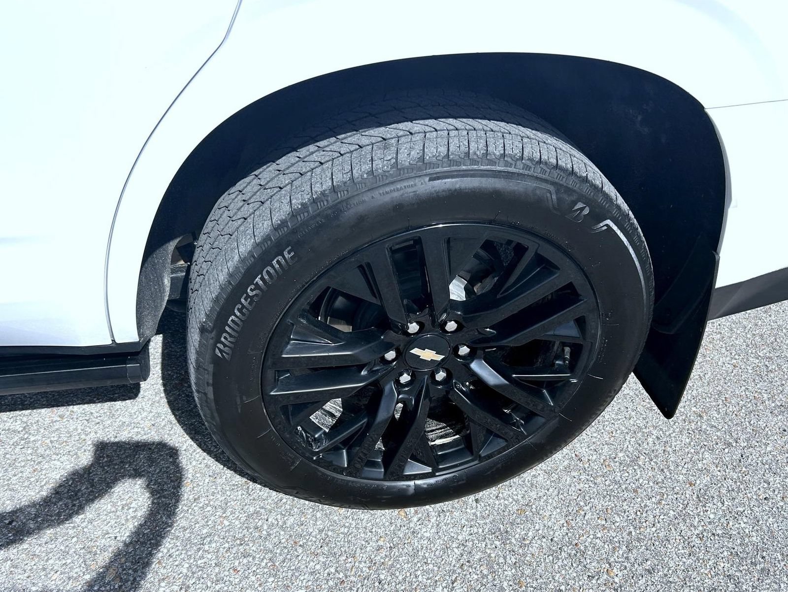 Used 2024 Chevrolet Tahoe High Country AWD/4WD image 24