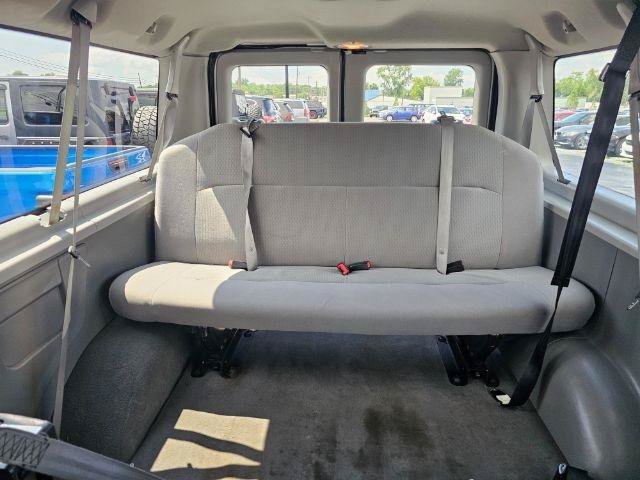 Used 2011 Ford E-350 and Econoline 350 XLT RWD image 28