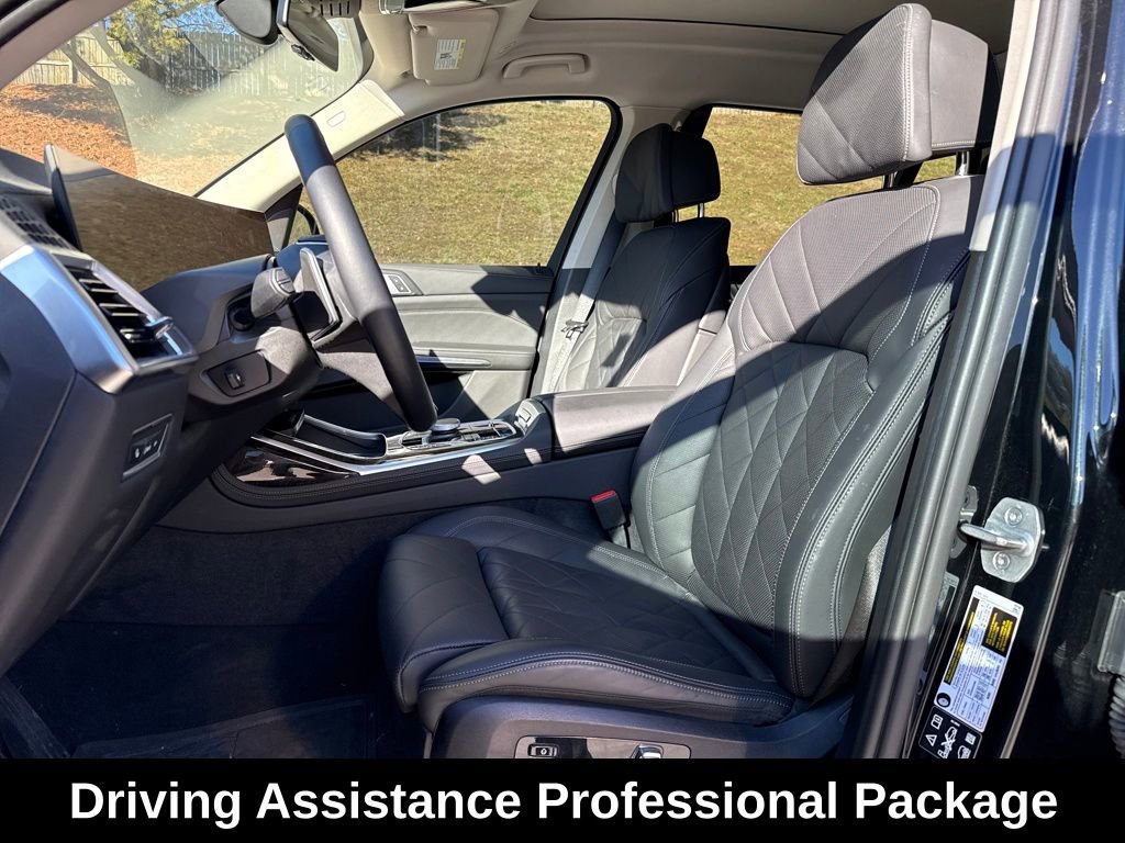 Used 2025 BMW X7 xDrive40i image 12