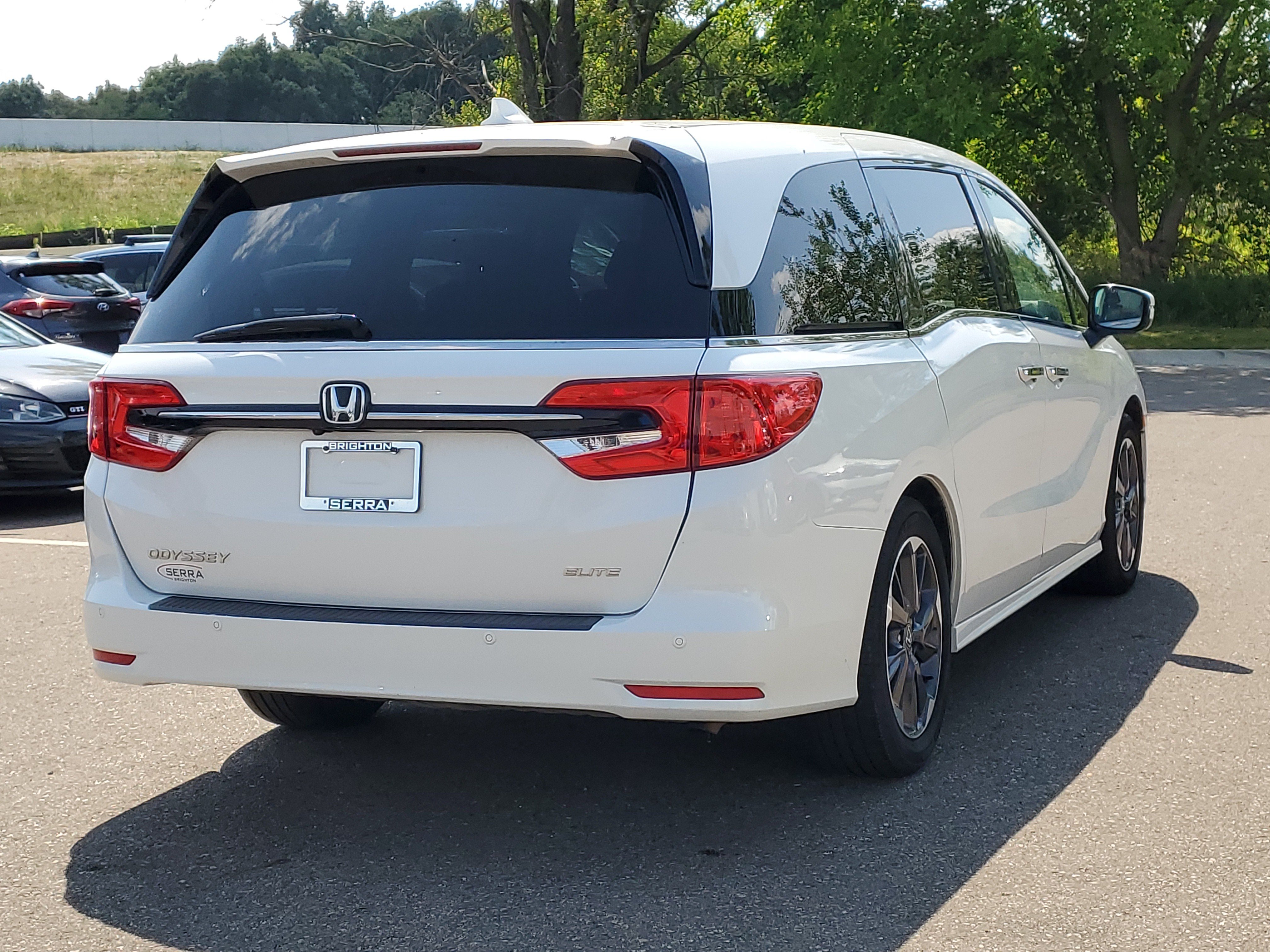 Certified 2022 Honda Odyssey Elite image 3