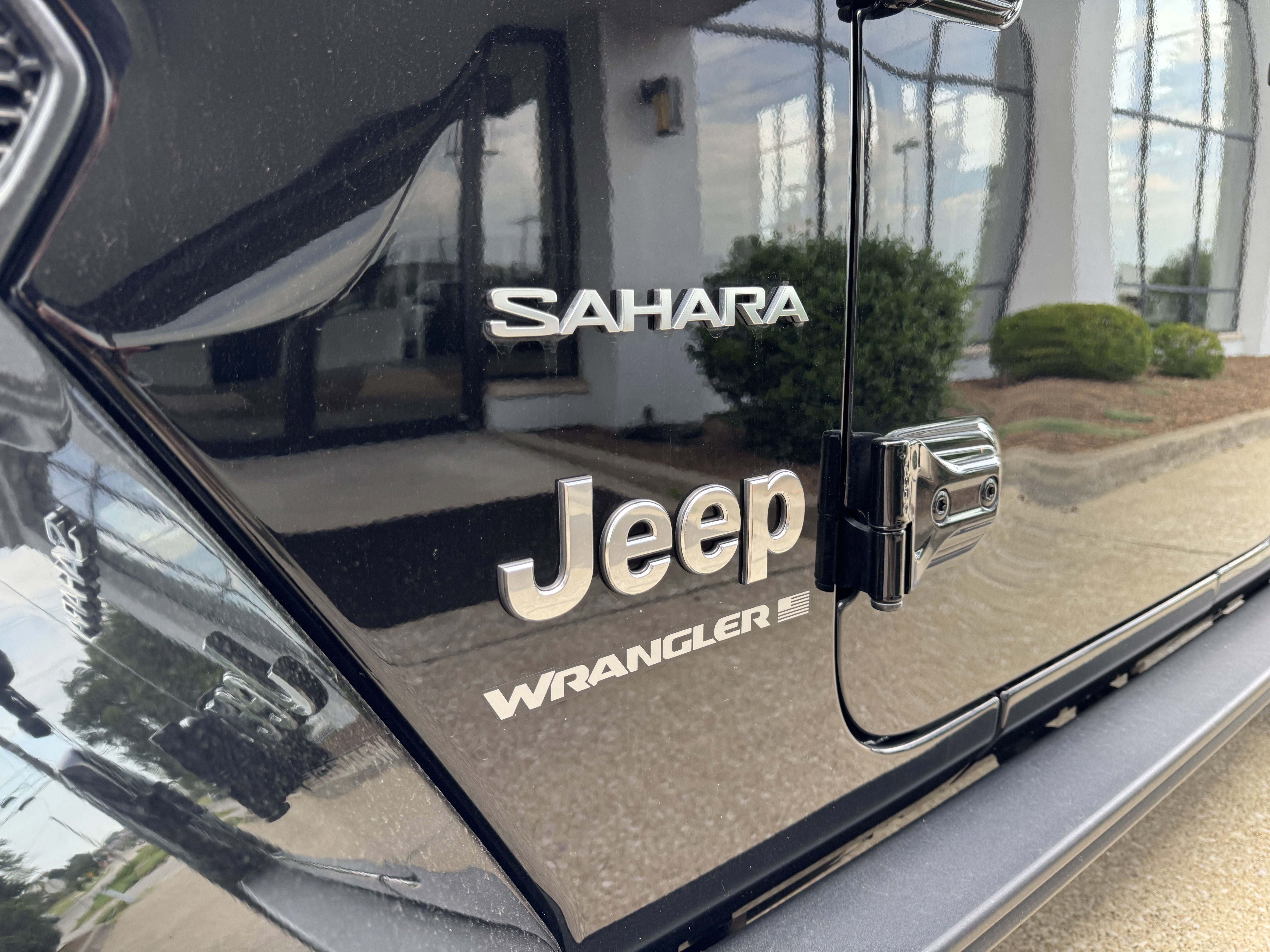 New 2024 Jeep Wrangler Sahara w/ Technology Group image 17