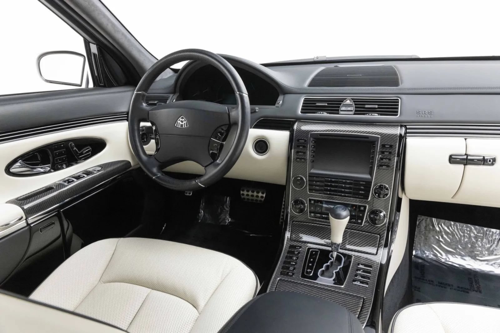 Used 2009 Maybach 62 S RWD image 12