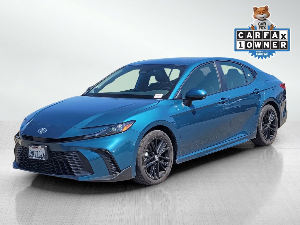 Used 2025 Toyota Camry SE FWD image 8