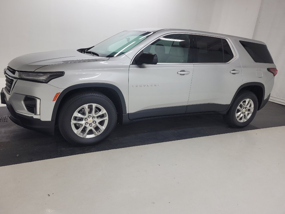 Used 2022 Chevrolet Traverse LS w/ LPO, Cargo Package AWD/4WD image 2