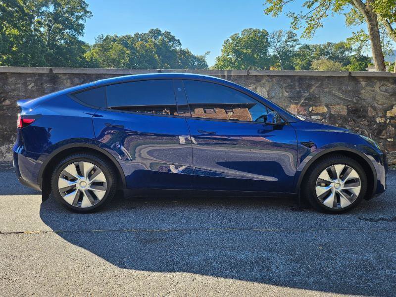 Used 2023 Tesla Model Y Long Range AWD/4WD image 10