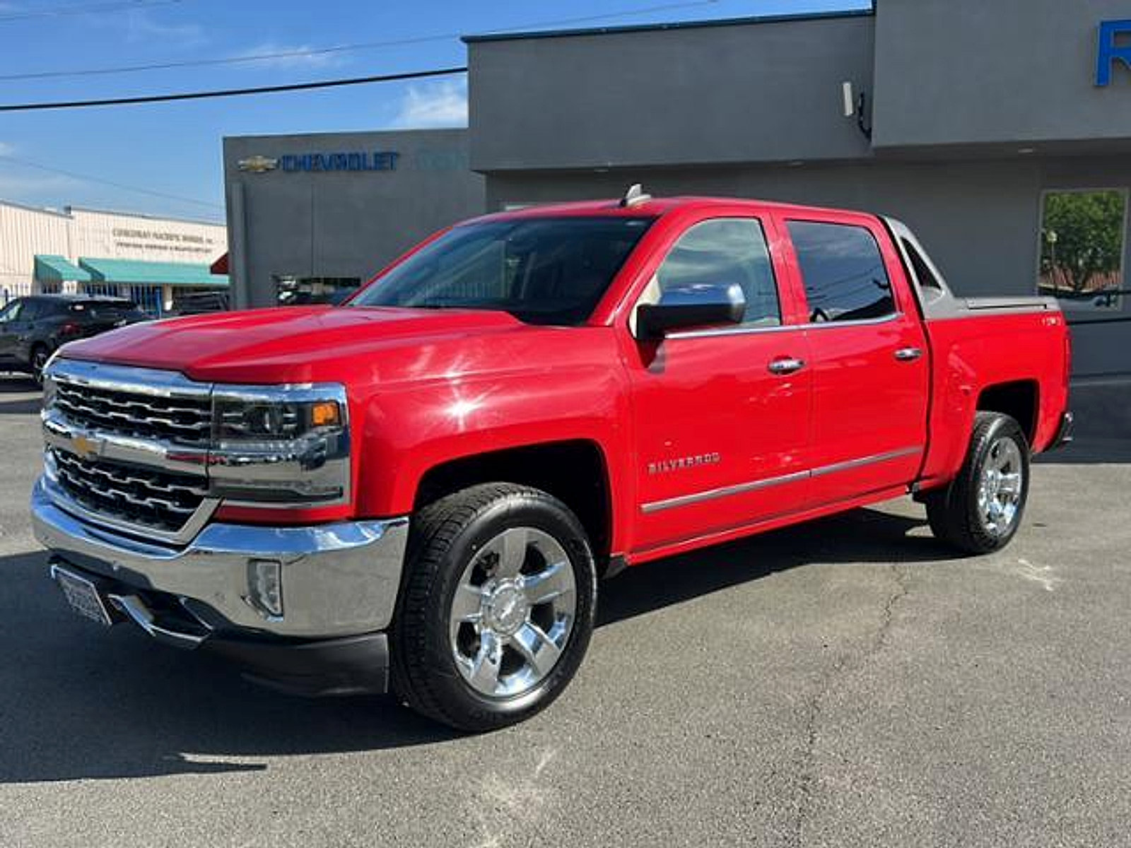 Used 2018 Chevrolet Silverado 1500 LTZ w/ High Desert Package AWD/4WD image 7