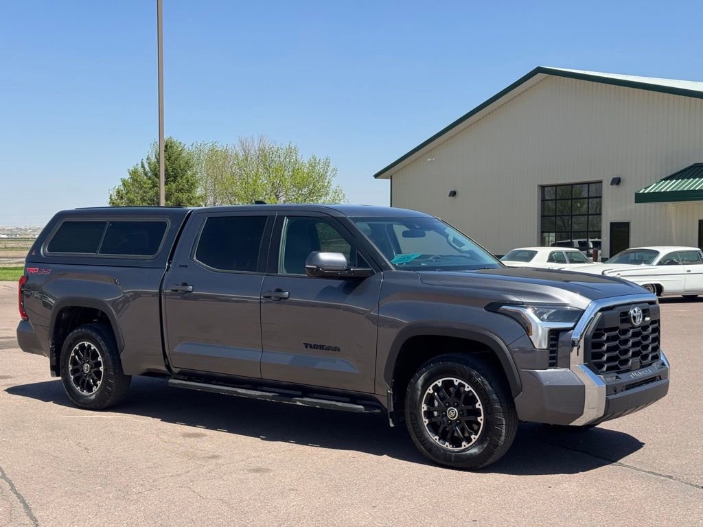 Used 2022 Toyota Tundra SR5 AWD/4WD image 7
