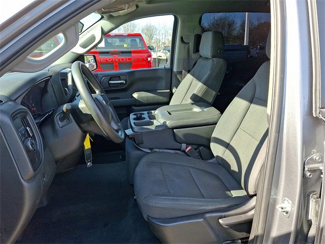 Used 2020 Chevrolet Silverado 1500 Custom w/ Custom Value Package image 10