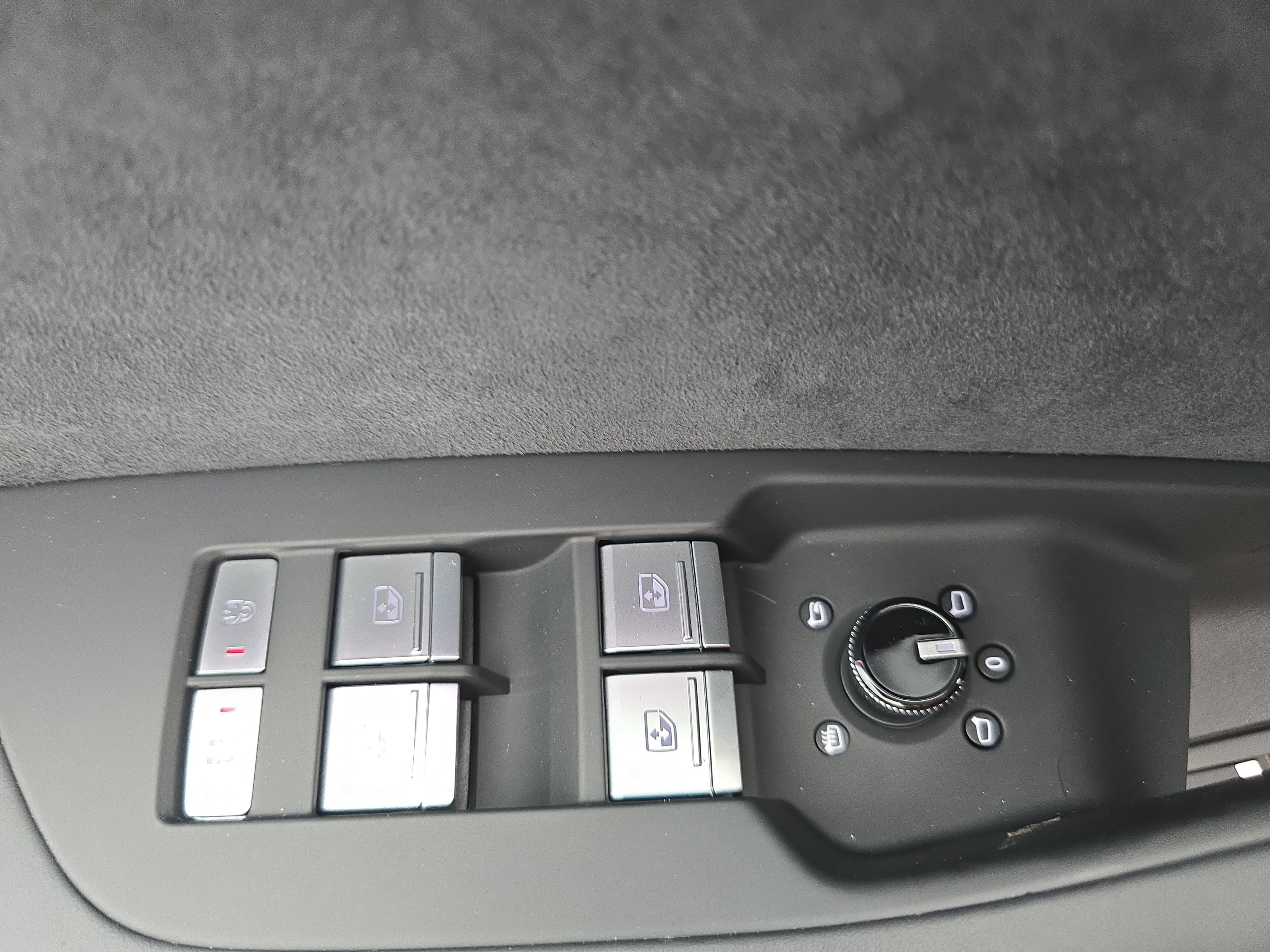 Used 2024 Audi RS 7 Performance AWD/4WD image 28