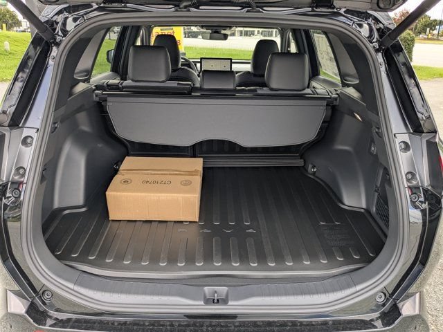New 2026 Toyota RAV4 XSE AWD/4WD image 11