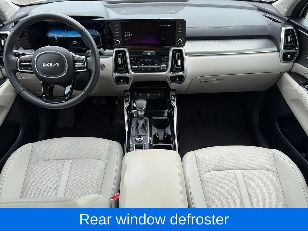 Used 2023 Kia Sorento SX AWD/4WD image 12