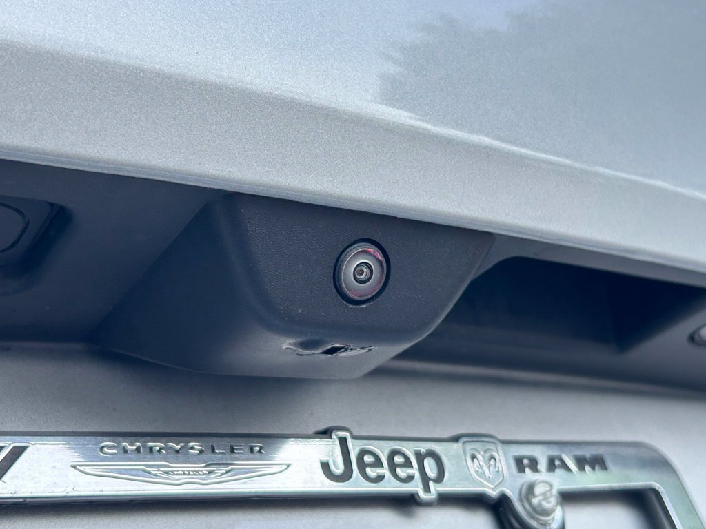Certified 2025 Jeep Grand Cherokee L Altitude RWD image 33