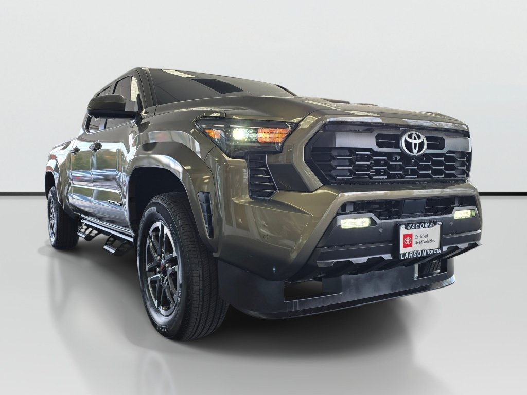 Certified 2024 Toyota Tacoma TRD Sport w/ TRD Sport Premium Package AWD/4WD image 7