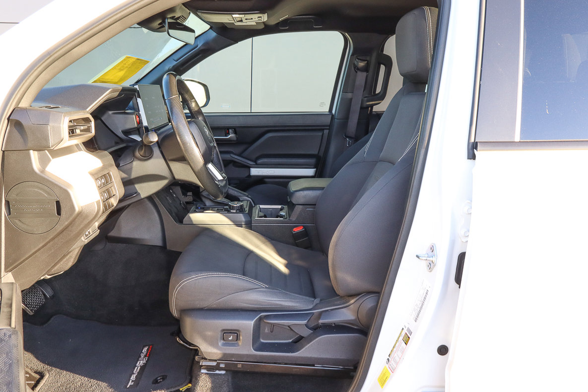 Used 2024 Toyota Tacoma TRD Off-Road image 7