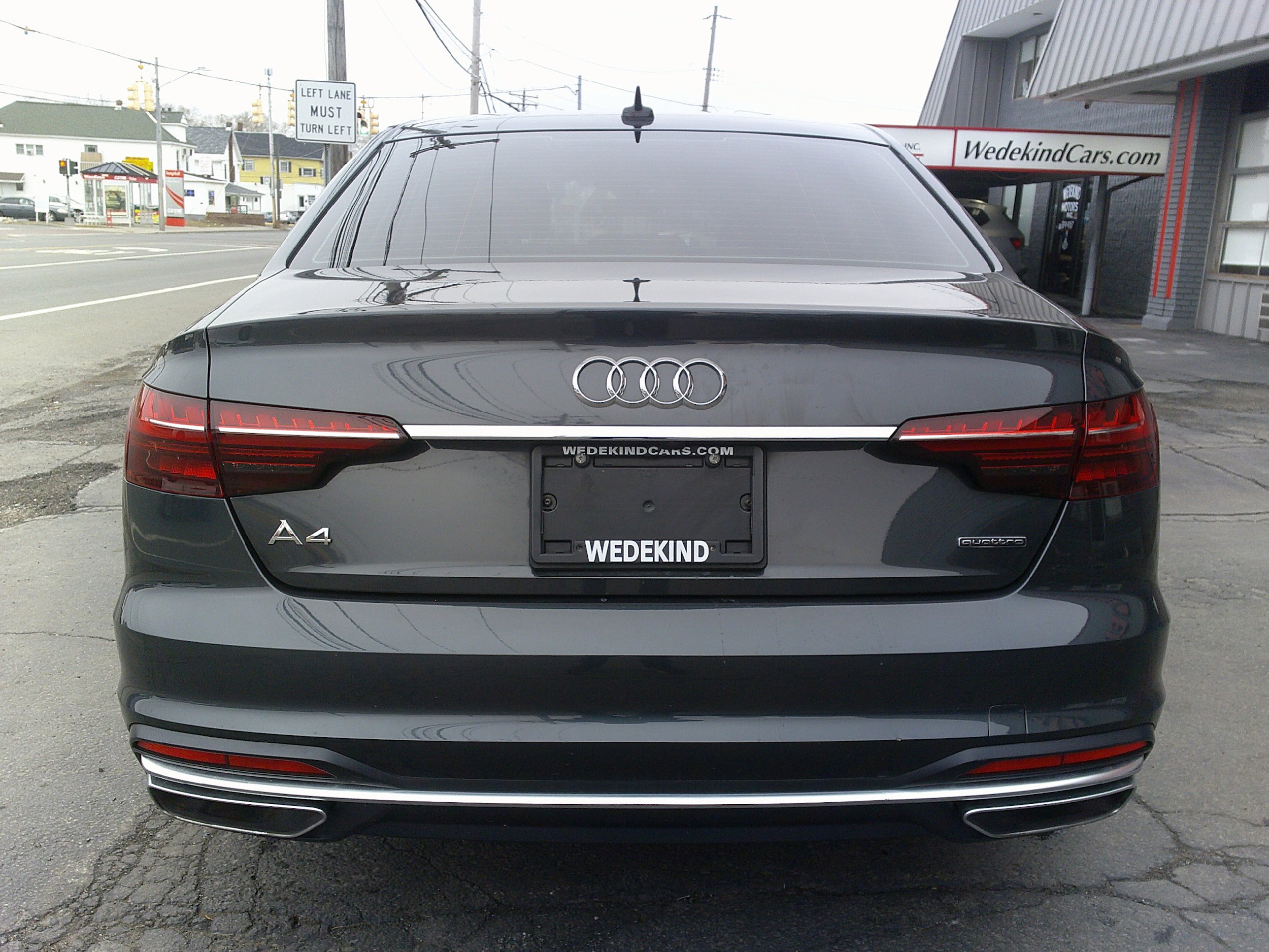 Used 2022 Audi A4 2.0T Premium image 4