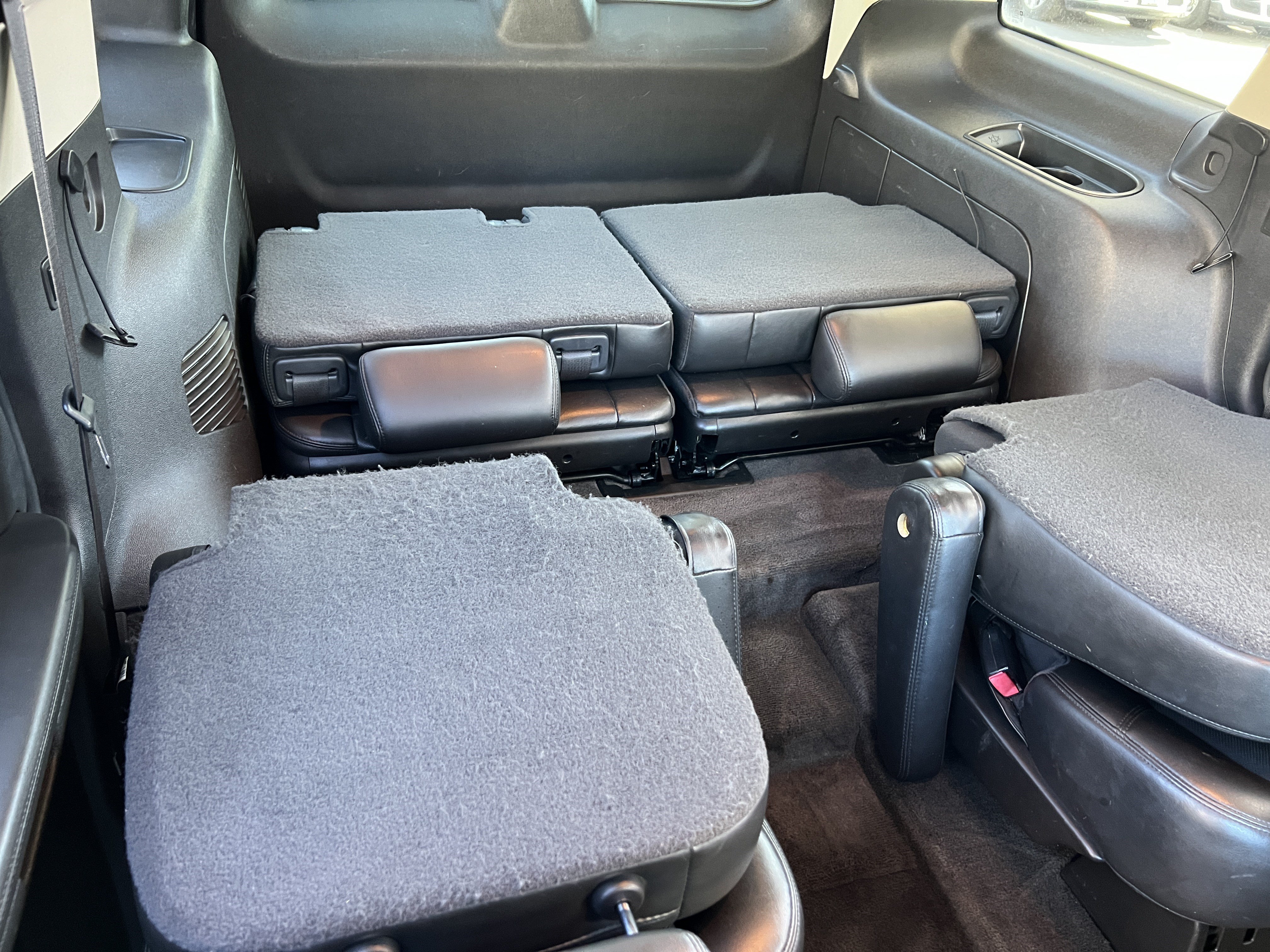 Used 2010 GMC Yukon Denali AWD/4WD image 21