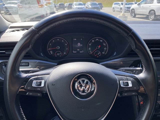Used 2020 Volkswagen Passat 2.0T R-Line image 15