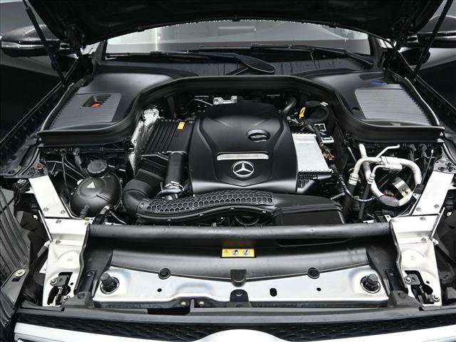 Used 2018 Mercedes-Benz GLC 300 4MATIC image 27