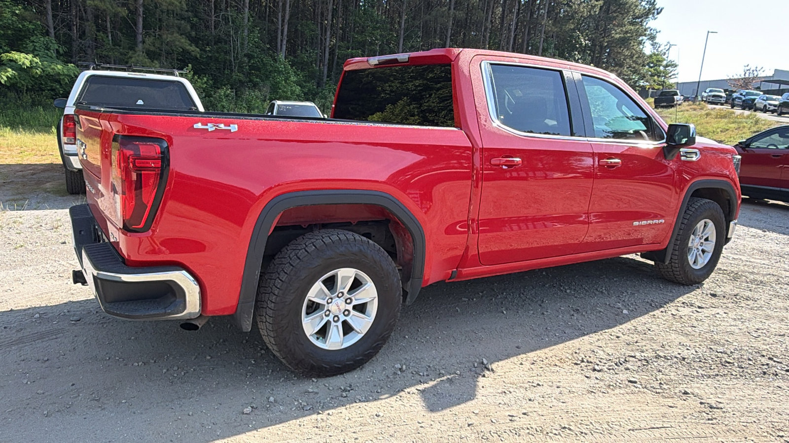 Used 2023 GMC Sierra 1500 SLE AWD/4WD image 8