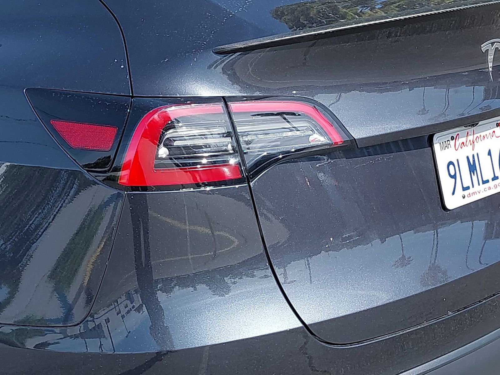 Used 2024 Tesla Model Y Performance image 11