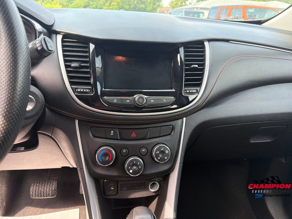 Used 2018 Chevrolet Trax LS AWD/4WD image 14
