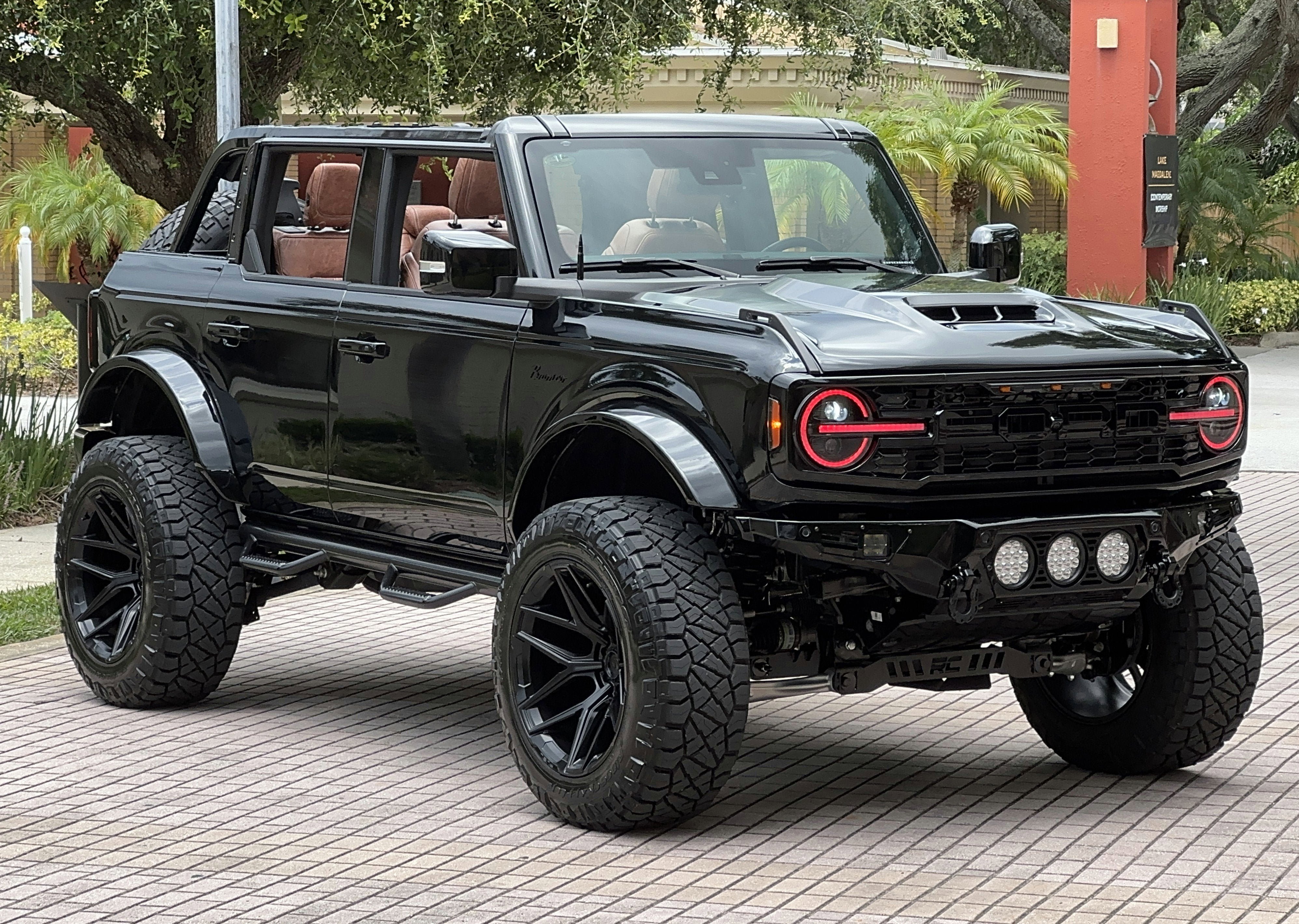 Used 2025 Ford Bronco Outer Banks AWD/4WD image 56