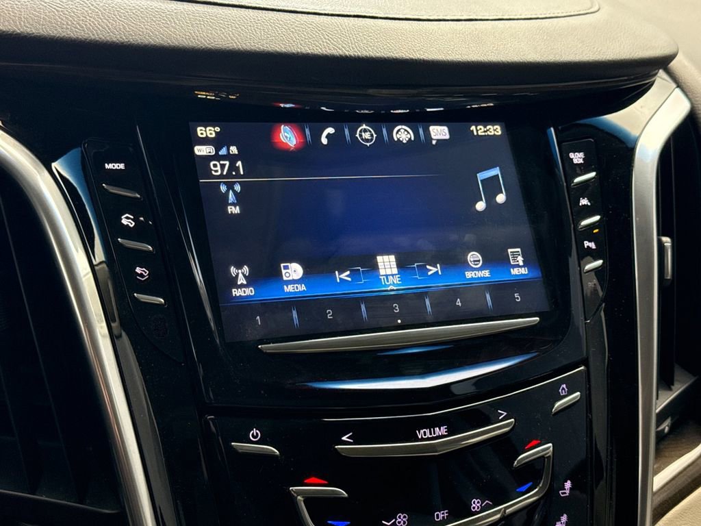 Used 2019 Cadillac Escalade Premium Luxury AWD/4WD image 19