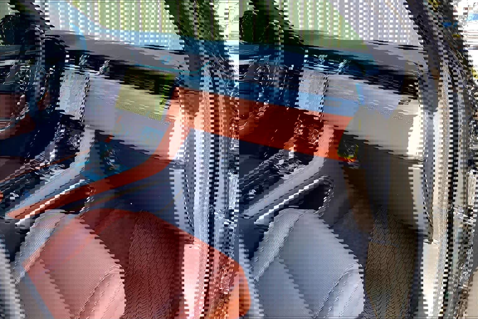 Used 2024 Jaguar F-PACE R-Dynamic S image 16