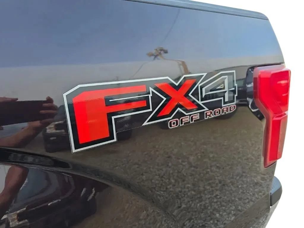 Used 2019 Ford F150 King Ranch w/ Equipment Group 601A Luxury AWD/4WD image 11