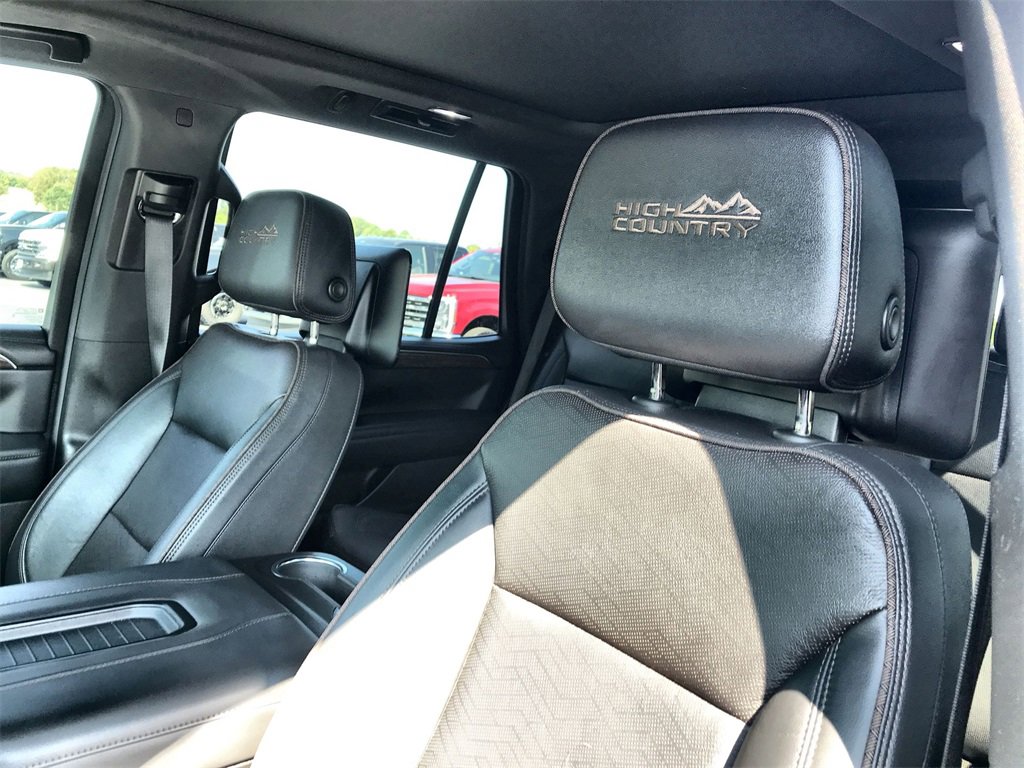 Used 2023 Chevrolet Tahoe High Country w/ Premium Package image 11