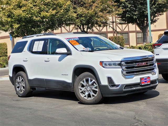 Used 2023 GMC Acadia SLT image 2