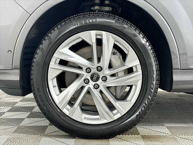 Certified 2023 Audi Q7 2.0T Premium w/ Convenience Package AWD/4WD image 31