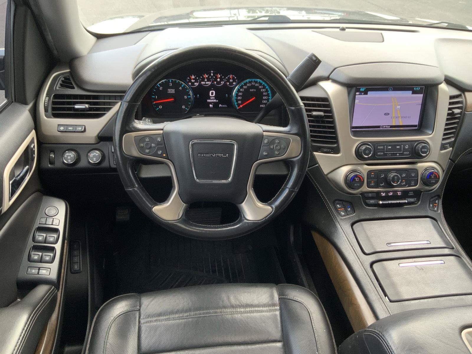 Used 2018 GMC Yukon XL Denali w/ Denali Ultimate Package AWD/4WD image 31