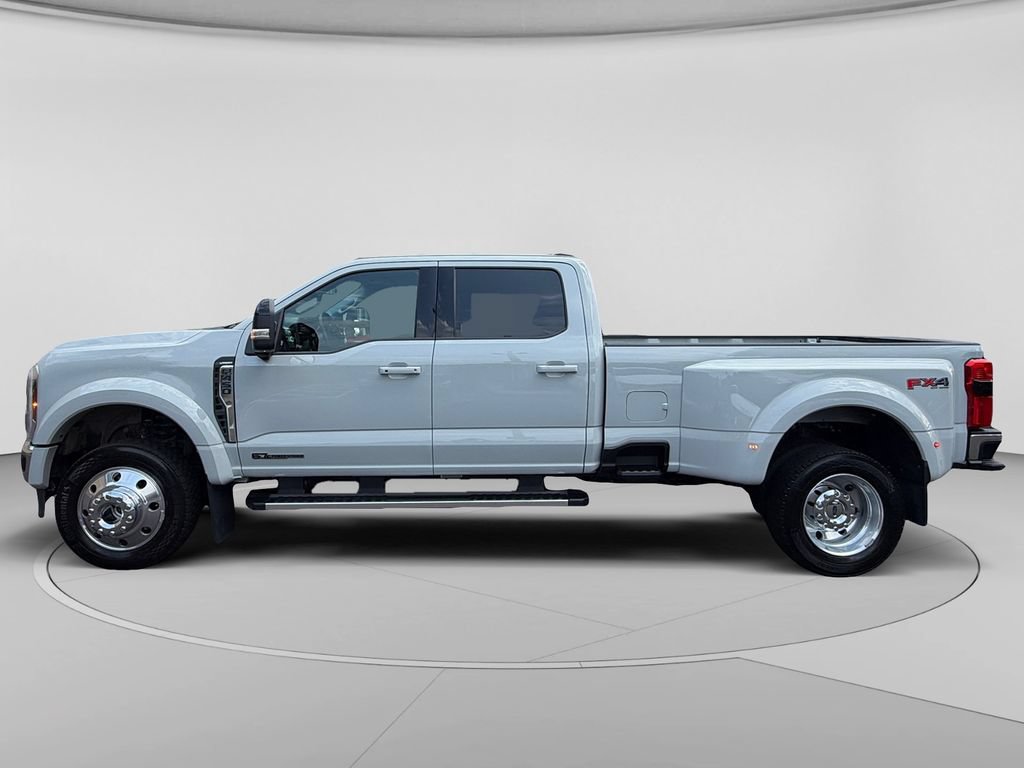 Used 2025 Ford F450 Lariat w/ FX4 Off-Road Package AWD/4WD image 2