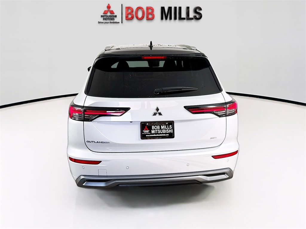 New 2025 Mitsubishi Outlander SEL image 6