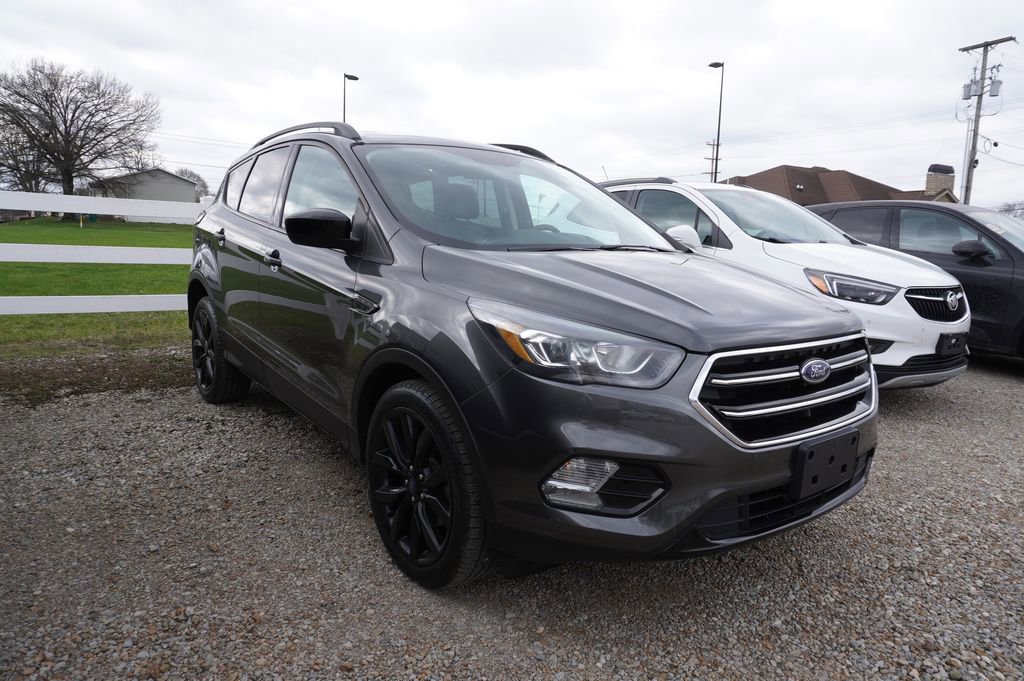 Used 2017 Ford Escape SE w/ Equipment Group 201A image 10